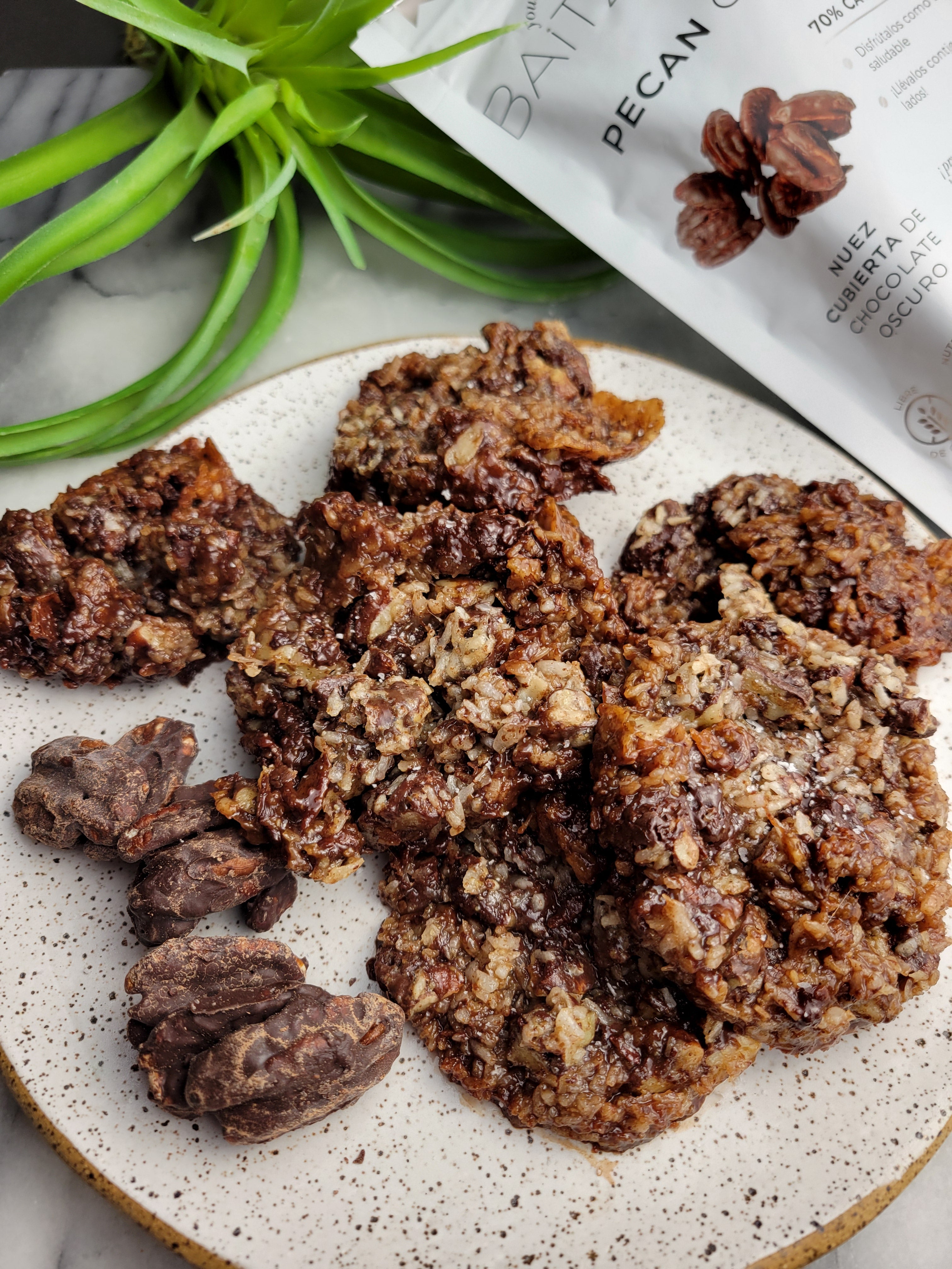 Receta Fácil de Magic Bar Cookies: Deliciosas Galletas con Pecan Clusters, Chocolate Oscuro y Coco